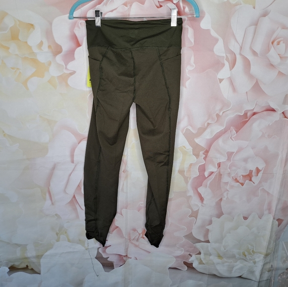 NWT All In Motion Simplicity Twist High Rise Leggings in Olive Green - Picture 3 of 10